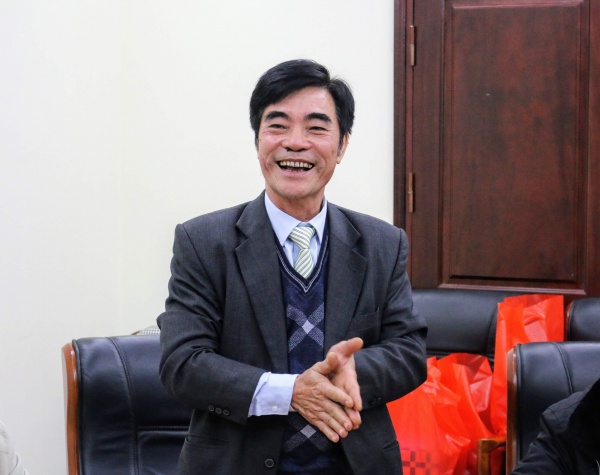 Lãnh đạo Học viện Nông nghiệp Việt Nam gặp mặt thân mật viên chức nghỉ hưu