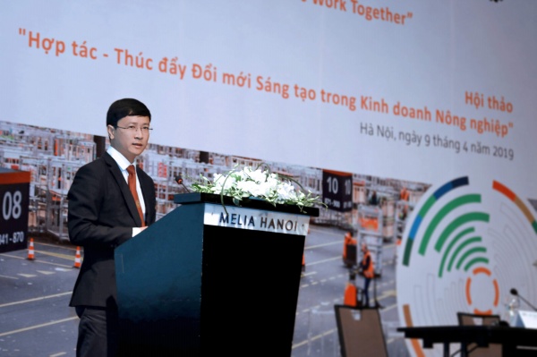 PGS.TS. Nguyễn Việt Long – Phó Trưởng ban Hợp tác Quốc tế giới thiệu dự án tại buổi Hội thảo