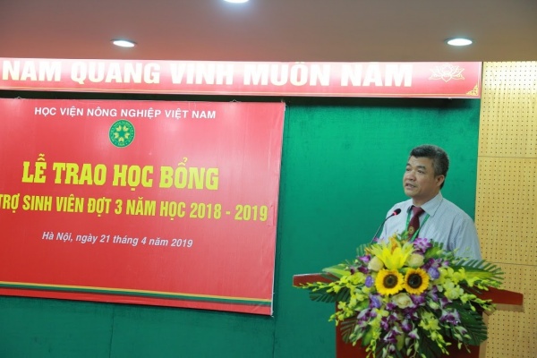 GS.TS. Phạm Văn Cường phát biểu tại buổi Lễ