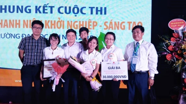 Quỳnh tham dự Chung kết Thanh niên Khởi nghiệp - Sáng tạo 2018