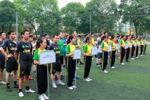 10 đội tham dự Giải bóng đá Học viện Nông nghiệp VN