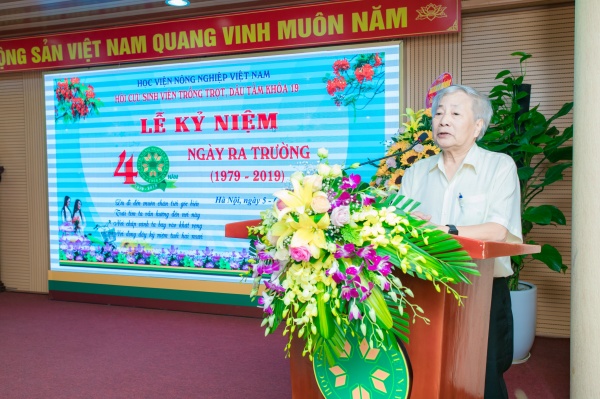 Thầy Nguyễn Quang Thạch – giảng viên Học viện chia sẻ cảm xúc tại buổi gặp mặt